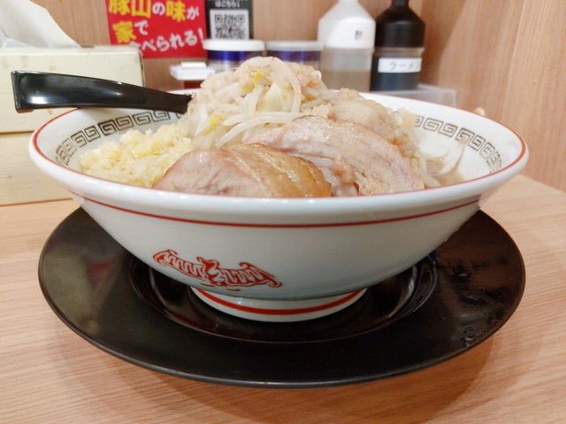 豚山食べたもの３